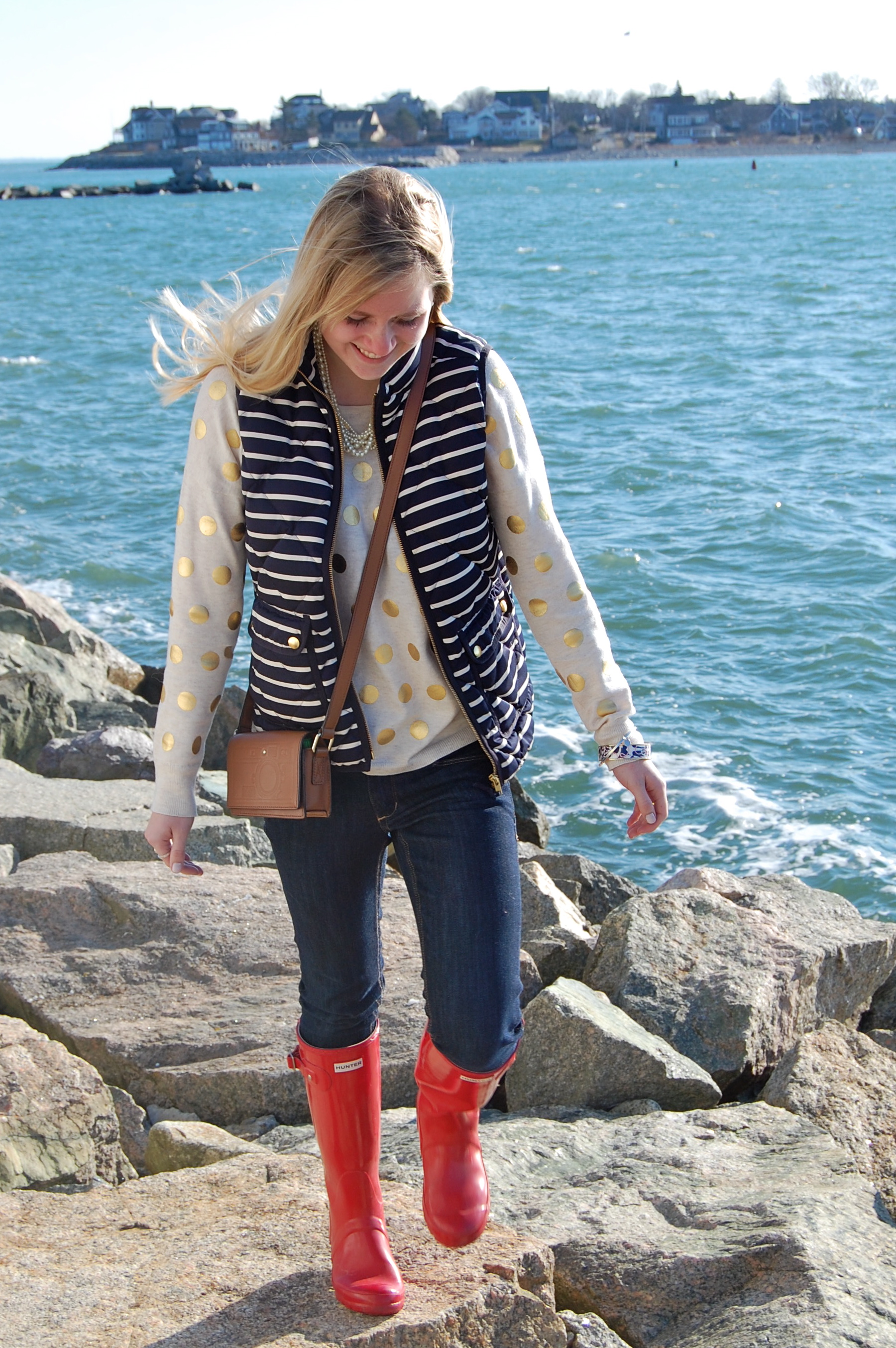 hunter boots red dot