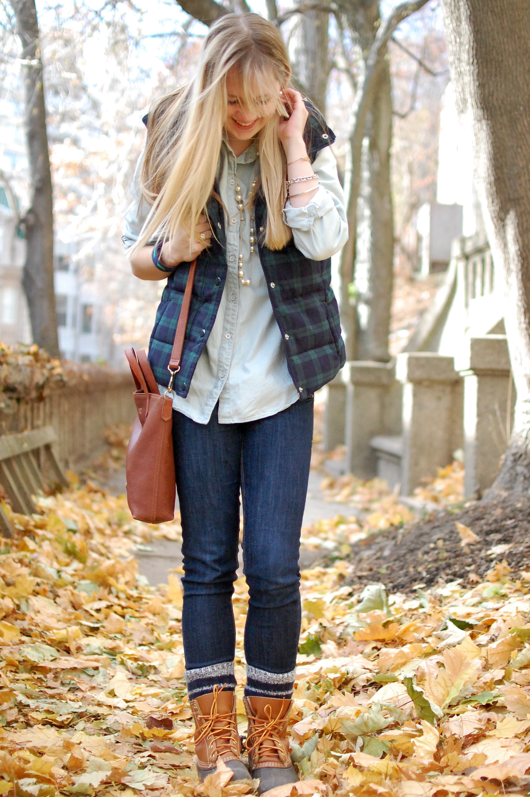 cute outfits with bean boots